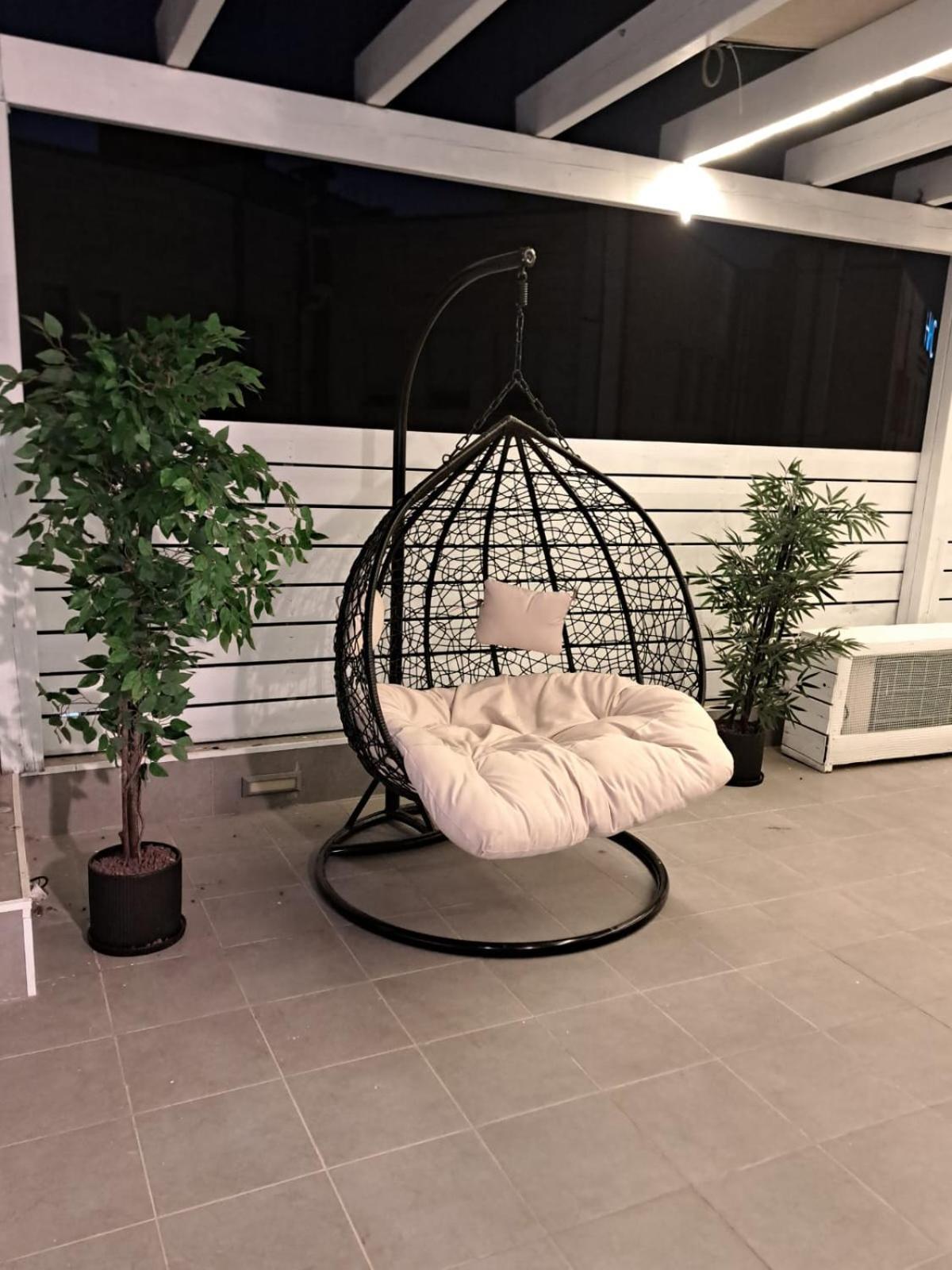 Authentic One Bedroom Apartment In City Center エルサレム エクステリア 写真