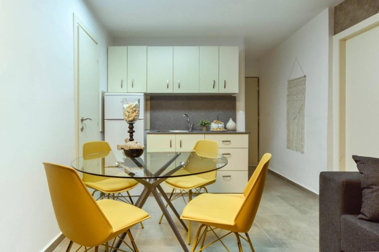 Authentic One Bedroom Apartment In City Center エルサレム エクステリア 写真